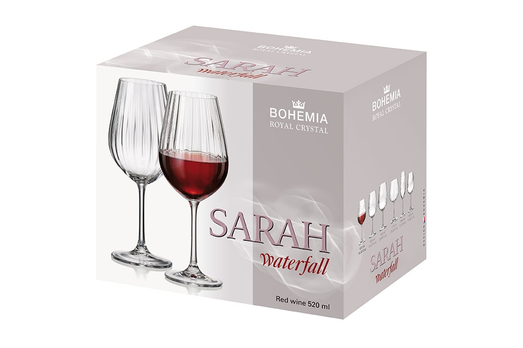 ჭიქა წითელი ღვინის SARAH WATERFALL