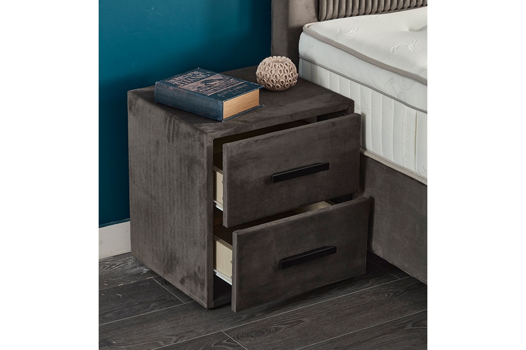 night stand, BELLA