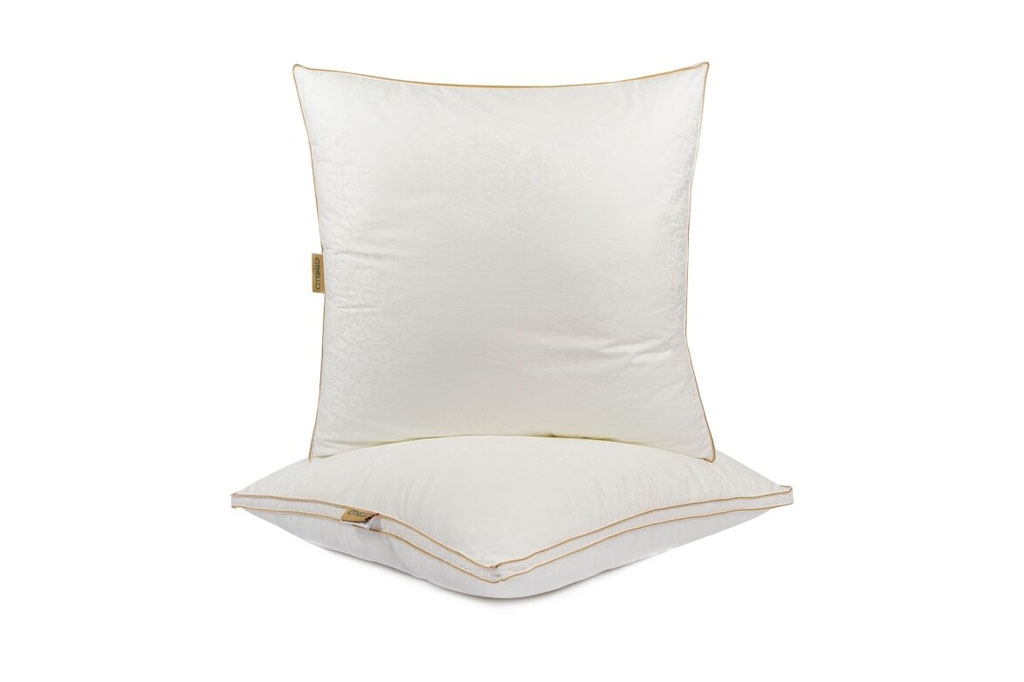 CROWNA Microfiber Pillow