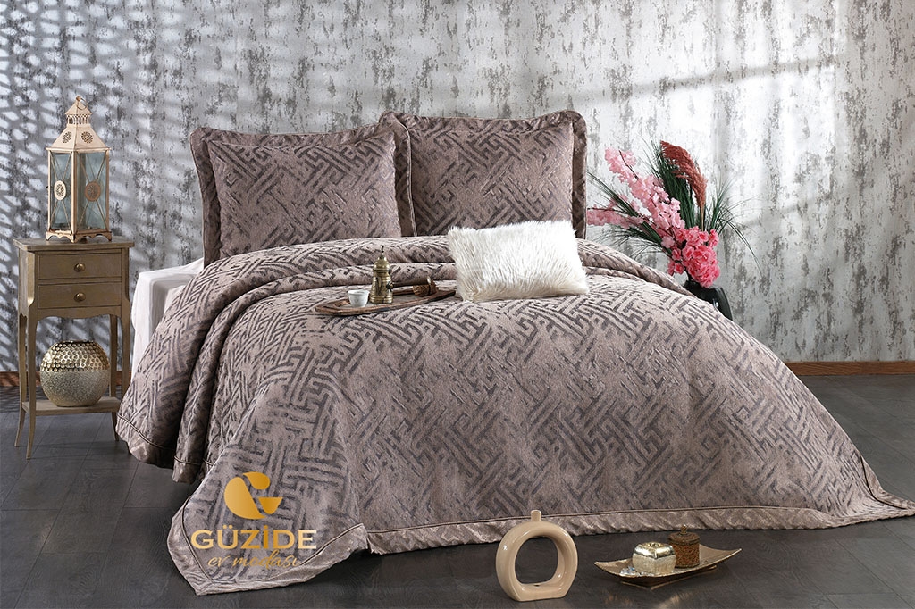 DIAMOND EARTH COLOR bed spread set