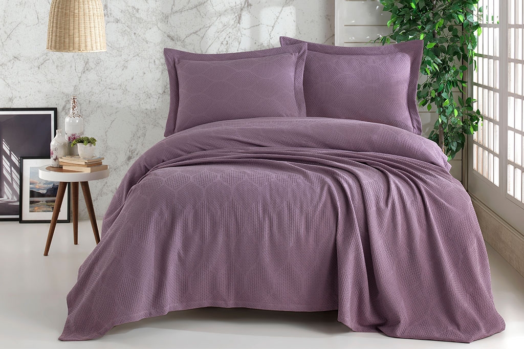 VERA PURPLE Pique Bed Cover Set