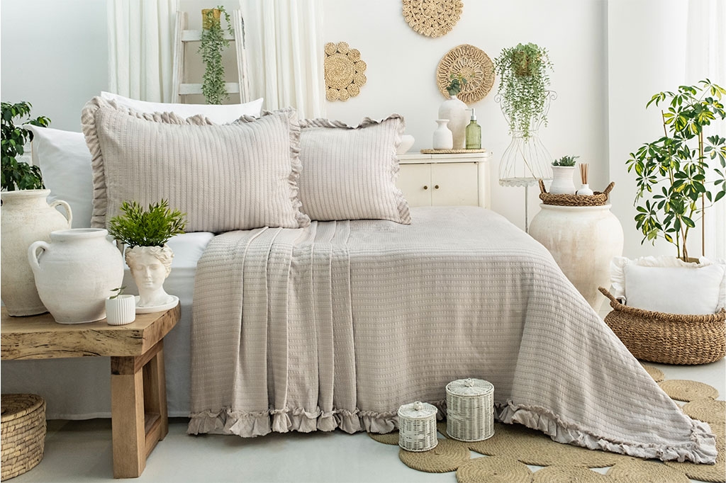 Bedspread with pillowcases, double, MARTA BEIGE