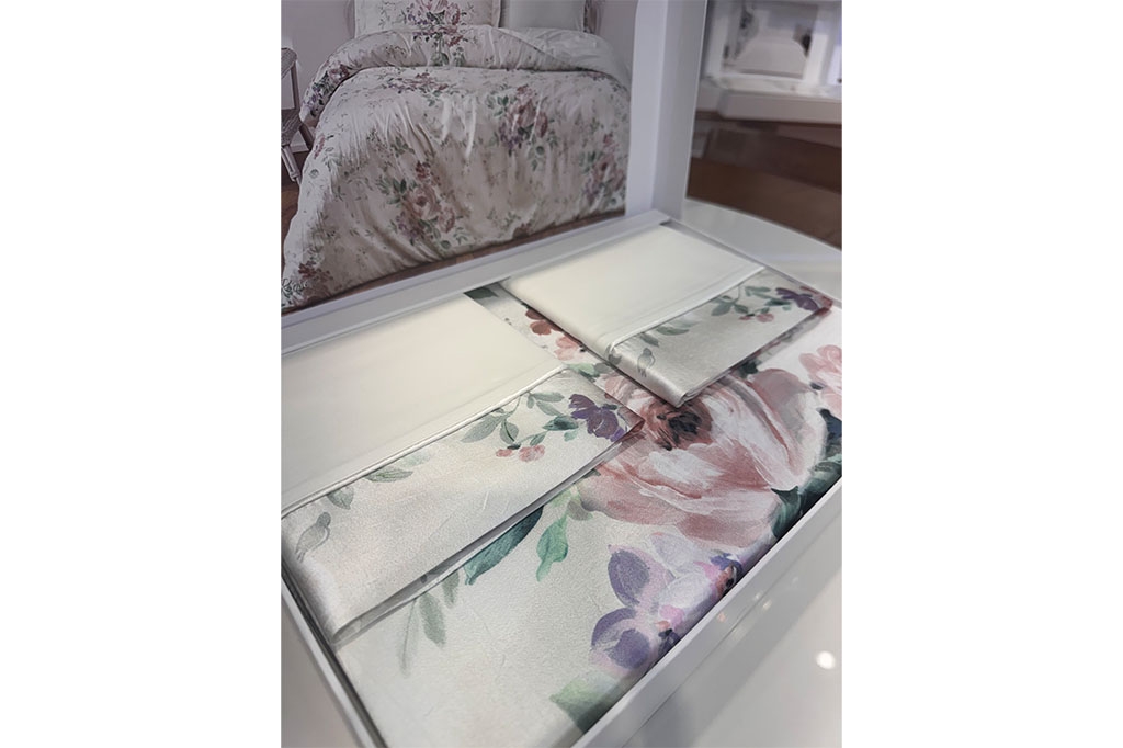 Silk bed linen TIVOLYO IVY ROSE
