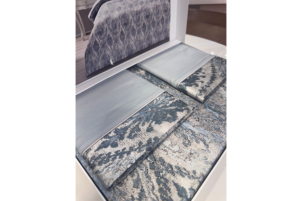 Silk bed linen DANTE BLUE
