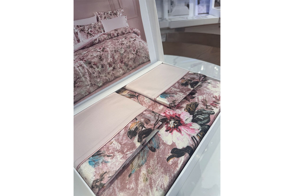 Silk bed linen TIVOLYO SANTIAGO PINK