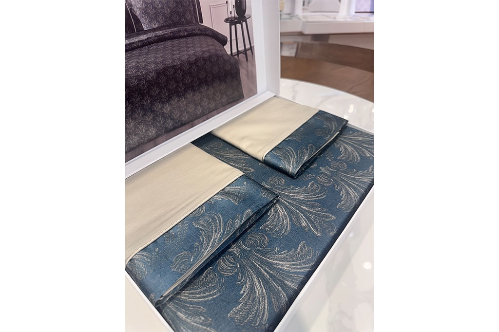 Silk bed linen TIVOLYO-CHANEL BLACK