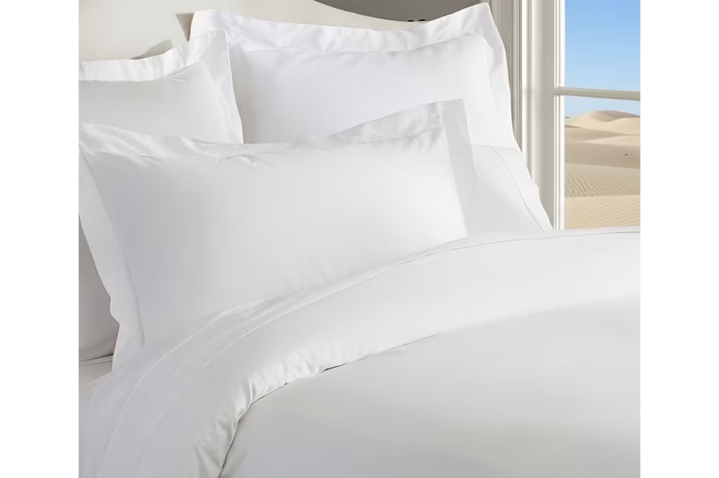Plain satin pillowcase (without stripes), hotel line